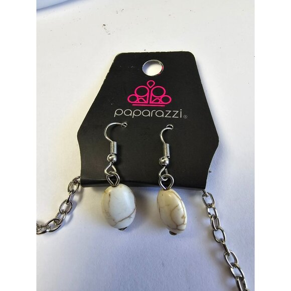NWT Papparazzi White Oval Shaped Stones Earrings Pendant Necklace Set Sylish Hip - Picture 14 of 16